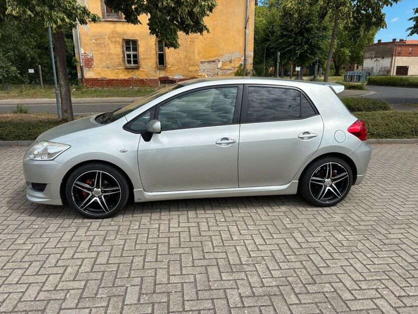 Auris