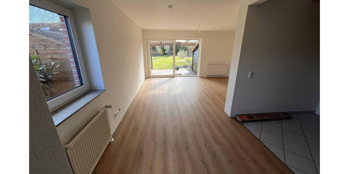 Reihenendhaus Reinfeld - 4 Zimmer, 112 m&sup2;, 1.750&euro; | Angebot:25934087