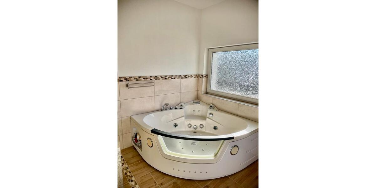 Doppelhaushälfte Steinburg - 4 Zimmer, 126 m&sup2;, 595.000&euro; | Angebot:24372006