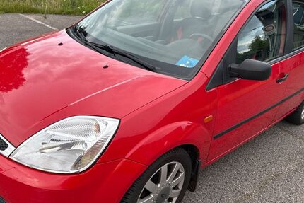 Ford Fiesta 171.000 km 2.600 &euro; Lübeck 23560