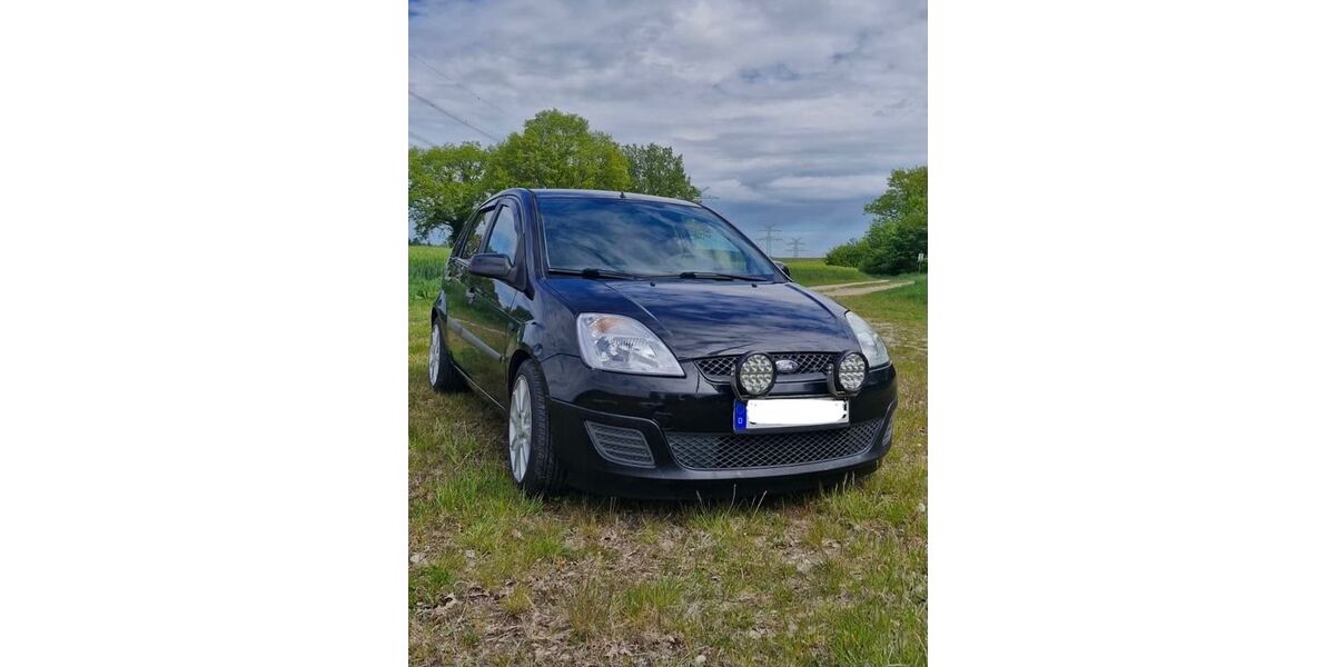 Ford Fiesta 158.720 km 2.000 &euro; Rehhorst 23619