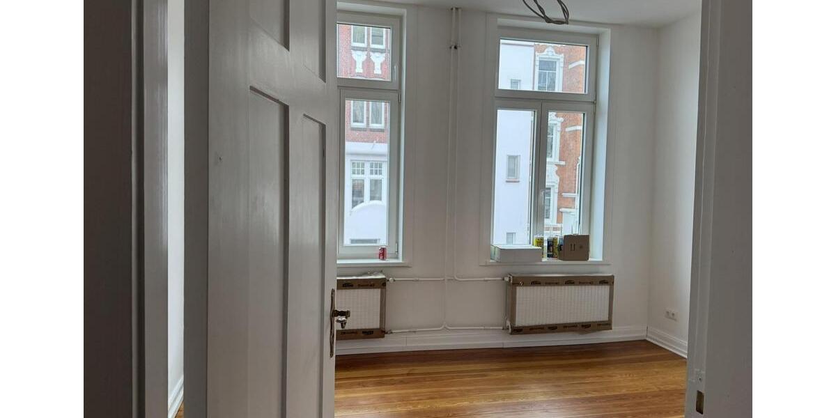 3 - 4 Zimmer * 2 Balkone * sanierter Jugendstil Nähe Altstadtinsel 3 zimmer