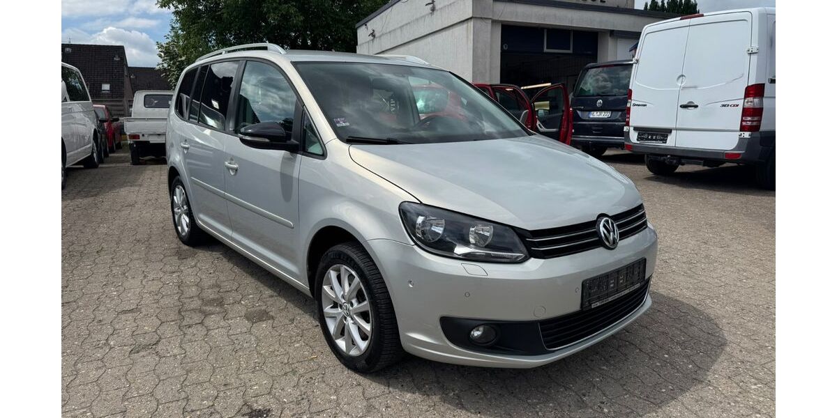 VW Touran 319.179 km 3.790 &euro; Lübeck 23556