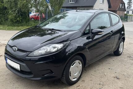 Ford Fiesta 142.304 km 3.690 &euro; Lübeck 23556