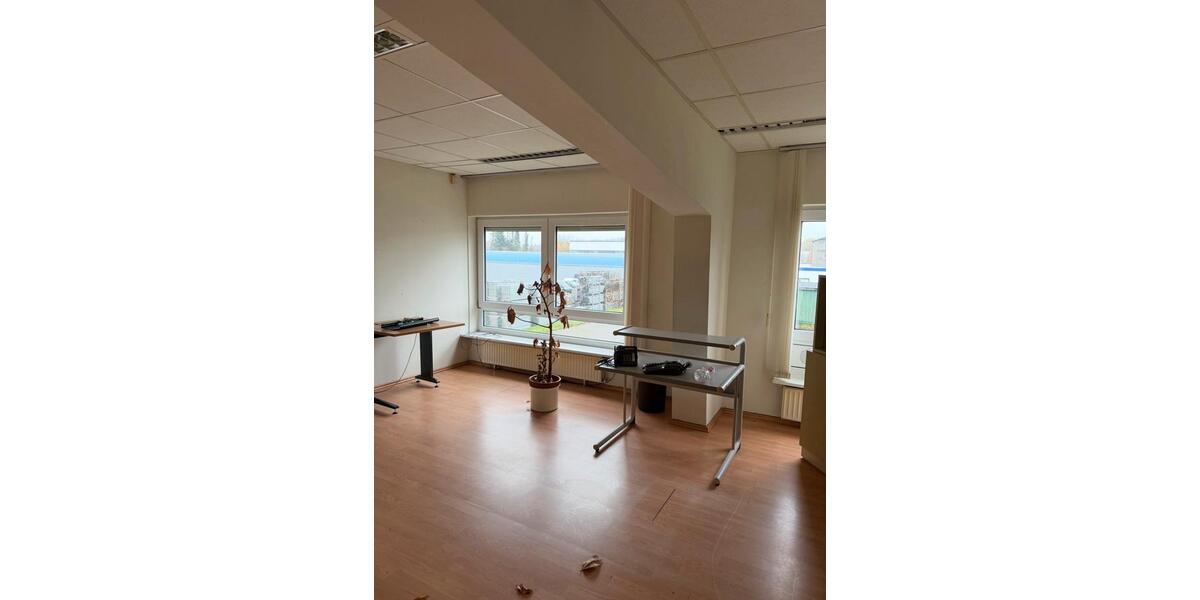 Gewerbeobjekt Bad Oldesloe - 7&euro; | Angebot:25513019