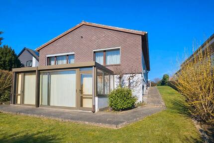 Haus Stockelsdorf - 5 Zimmer, 137 m&sup2;, 495.000&euro; | Angebot:26315891