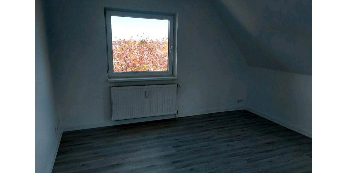 Dachgeschoßwohnung Timmendorfer Strand - 3 Zimmer, 68 m&sup2;, 1.050&euro; | Angebot:26681445