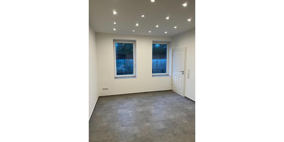 Reihenhaus Lübeck Sankt Lorenz Nord - 2 Zimmer, 90 m&sup2;, 1.350&euro; | Angebot:24830269