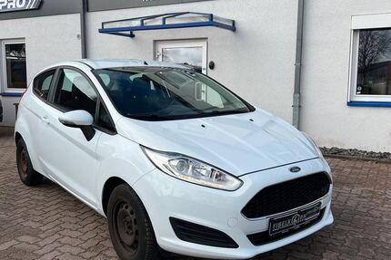 Ford Fiesta 83.630 km 6.490 &euro; Stockelsdorf 23617