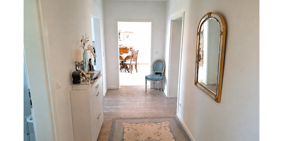 Etagenwohnung Scharbeutz - 3 Zimmer, 102 m&sup2;, 1.300&euro; | Angebot:26541151