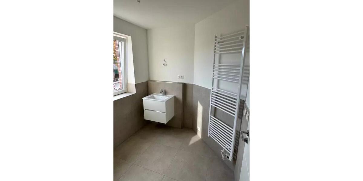 Reihenhaus Ziethen - 6 Zimmer, 115 m&sup2;, 1.600&euro; | Angebot:24743076