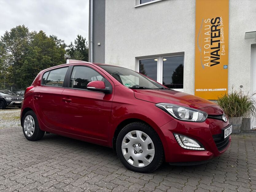 Hyundai i20 44.244 km 10.885 € Stockelsdorf bei Lübeck 23617