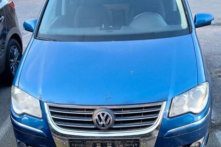 VW Touran 245.000 km 3.000 &euro; Ratzeburg 23909