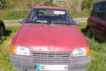 Opel Kadett 41.558 km 4.800 &euro; Pronstorf/ Goldenbek 23820