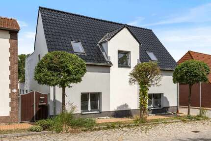 Haus Dassow - 6 Zimmer, 153 m&sup2;, 378.000&euro; | Angebot:26120859
