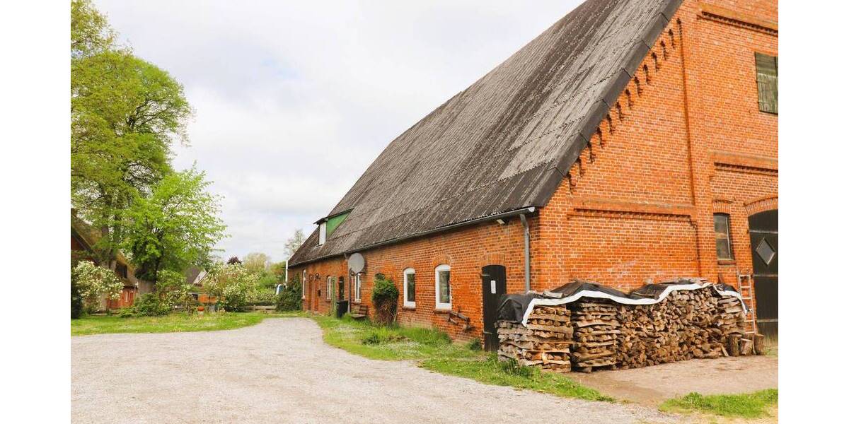 Bauernhaus, Landhaus Lübeck St. Jürgen - 9 Zimmer, 240 m&sup2;, 380.000&euro; | Angebot:26740182