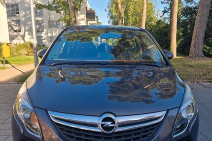 Opel Zafira Tourer 239.500 km 4.650 &euro; Lübeck 23564