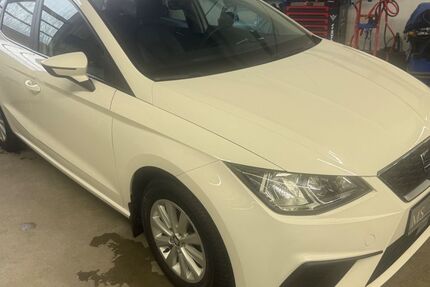 Seat Ibiza 62.000 km 9.985 &euro; Lübeck 23556