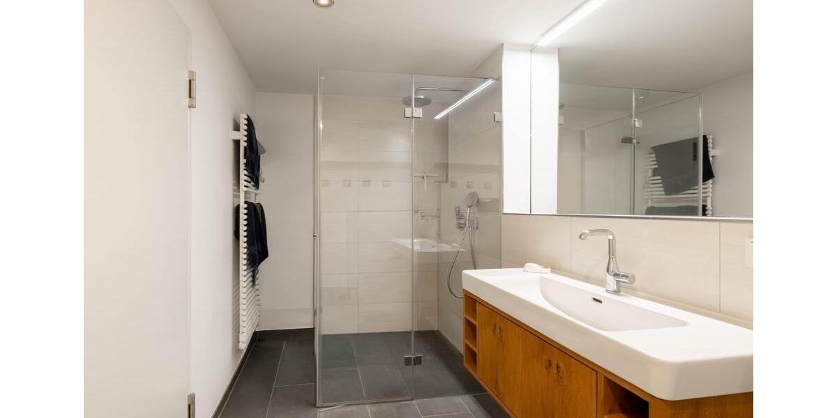 Maisonettenwohnung Lübeck Innenstadt - 2 Zimmer, 100 m&sup2;, 1.700&euro; | Angebot:25364793