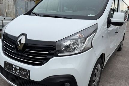 Renault Trafic 208.000 km 11.900 € Lübeck 23566