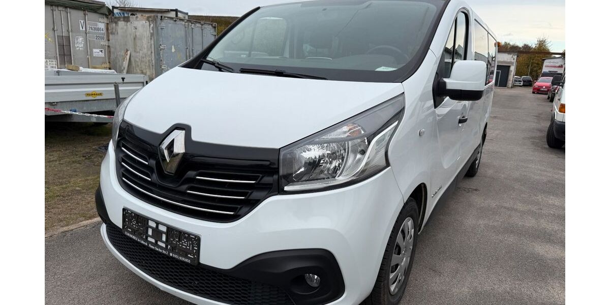 Renault Trafic 208.000 km 11.900 € Lübeck 23566