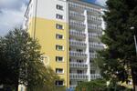 Reinkommen und Wohlfühlen: saniertes 1-Zi.-Appartment mit Balkon und Aufzug, sofort anmietbar!