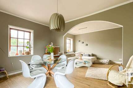 Haus Klein Gladebrügge - 9 Zimmer, 156 m&sup2;, 499.000&euro; | Angebot:27334124