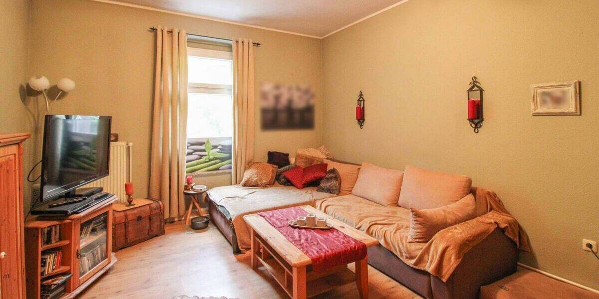 Mehrfamilienhaus, Wohnhaus Fahrenkrug - 9 Zimmer, 334.000&euro; | Angebot:26842459