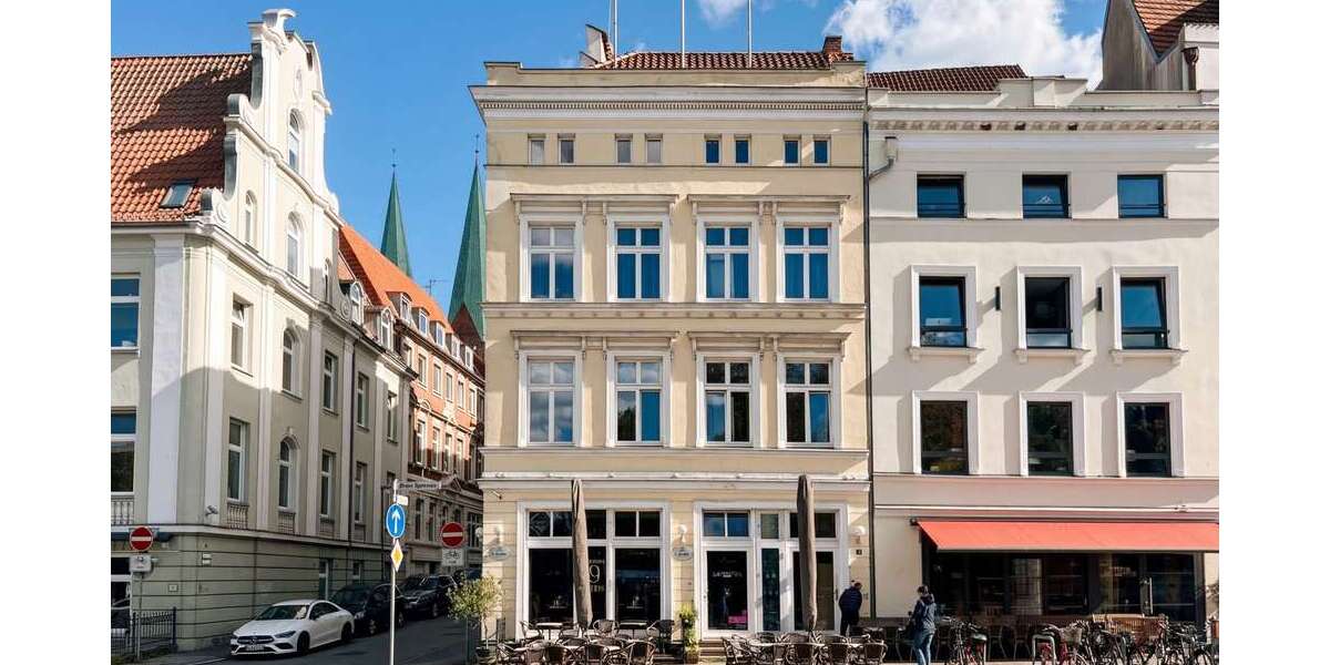 Etagenwohnung Lübeck Innenstadt - 6 Zimmer, 175 m&sup2;, 4.500&euro; | Angebot:26389365