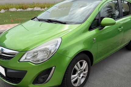 Opel Corsa 208.450 km 2.690 &euro; Lübeck 23560
