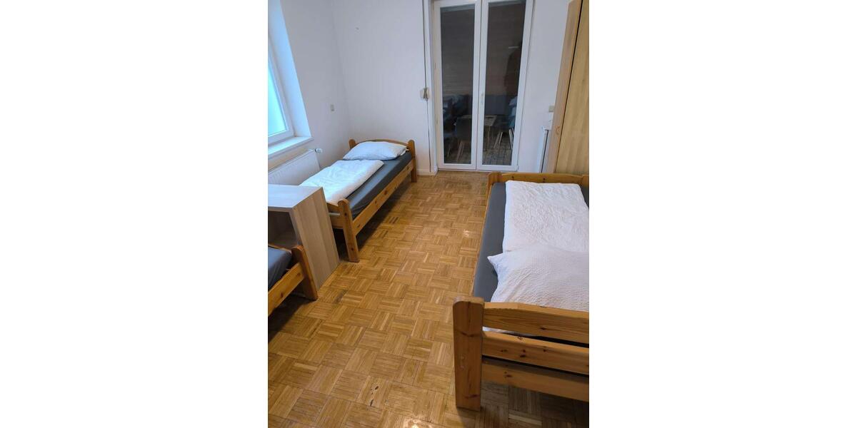 Einfamilienhaus Lübeck Sankt Lorenz Nord - 20 Zimmer, 299 m&sup2;, 2.500&euro; | Angebot:26489485
