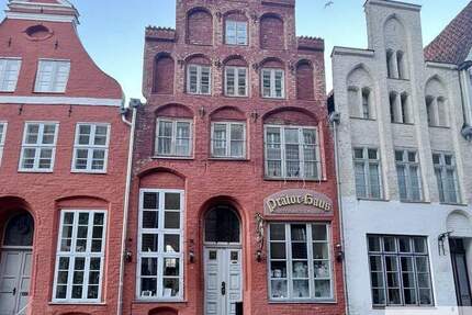Liebhaberstücke im Herzen von Lübeck Zwei Wohn- und Geschäftshäuser inmitten der Lübecker Altstadt zimmer