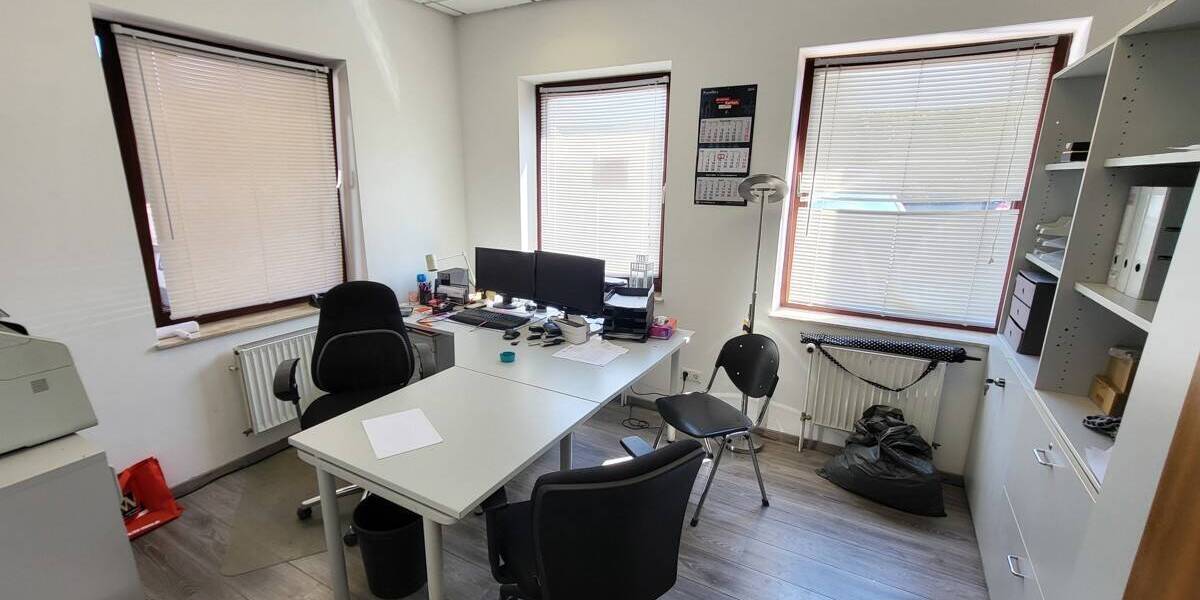 Gewerbeobjekt Lübeck / Sankt Lorenz Nord St. Lorenz Nord - 2 Zimmer, 73 m&sup2;, 1.100&euro; | Angebot:25670276