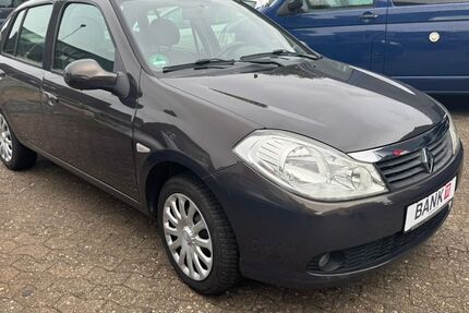 Renault Clio 72.500 km 4.390 &euro; Lübeck 23556