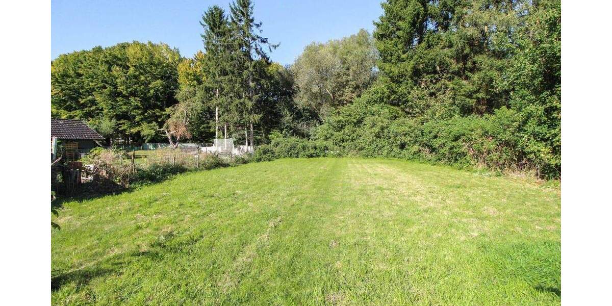 Charmante Doppelhaushälfte auf Erbpachtgrund mit großem Garten und Gestaltungspotenzial 5 zimmer