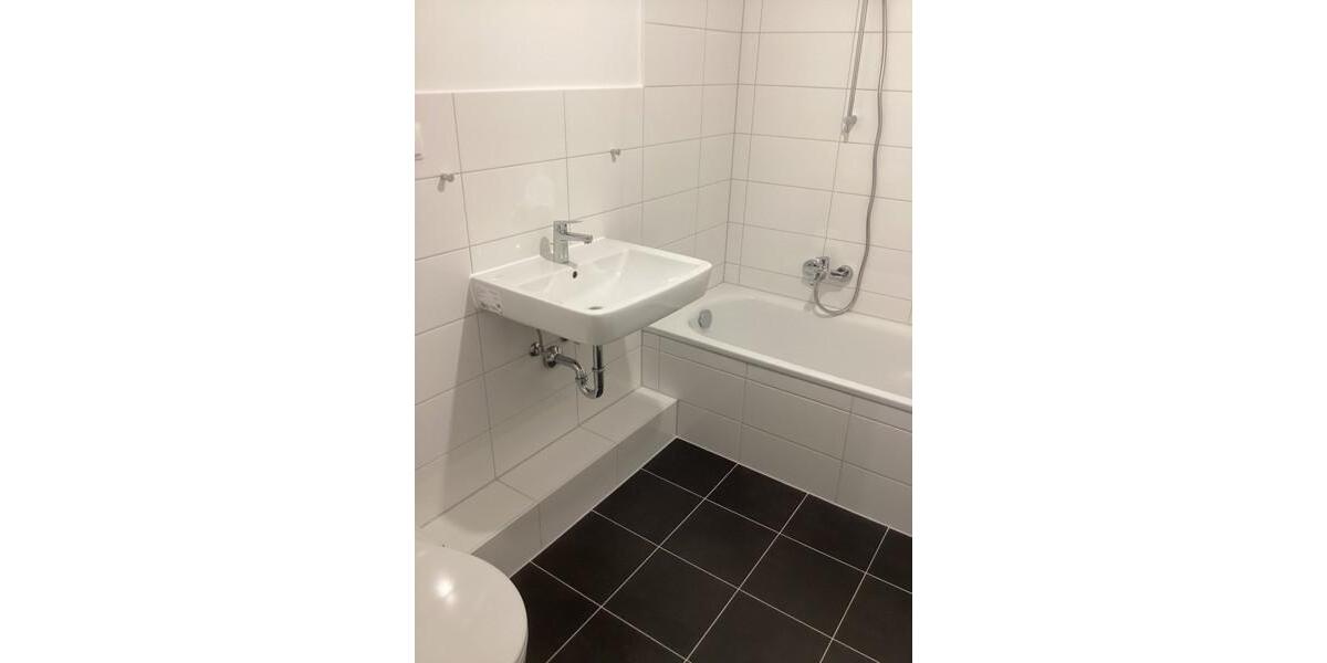 Erdgeschoßwohnung Lübeck Sankt Lorenz Nord - 4 Zimmer, 107 m&sup2;, 1.237&euro; | Angebot:25438312