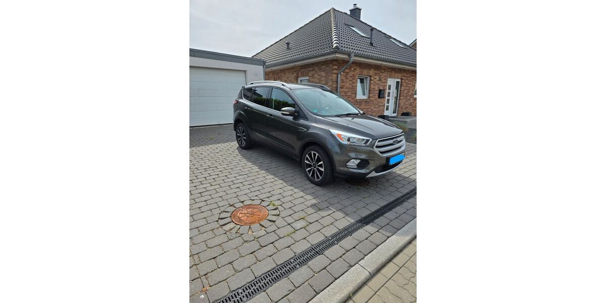 Ford Kuga 127.456 km 10.900 &euro; Scharbeutz 23684