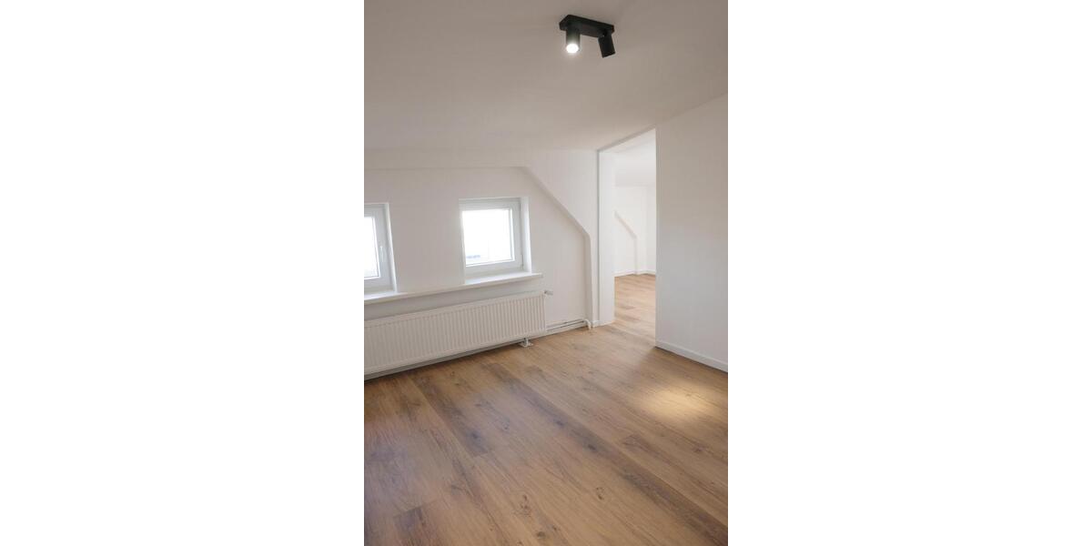 Dachgeschoßwohnung Lübeck Sankt Lorenz Nord - 2.5 Zimmer, 46 m&sup2;, 782&euro; | Angebot:26339308