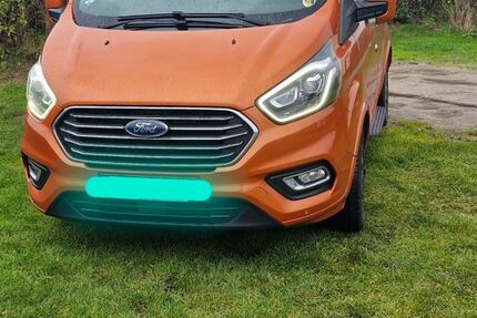 Ford Tourneo Custom 80.000 km 30.900 € Lübeck 23558