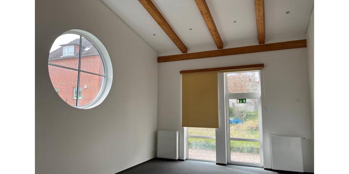 Bungalow Ratzeburg - 5 Zimmer, 253 m&sup2;, 2.400&euro; | Angebot:26296491