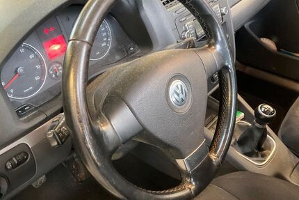 VW Golf 122.400 km 4.950 &euro; Lübeck 23568