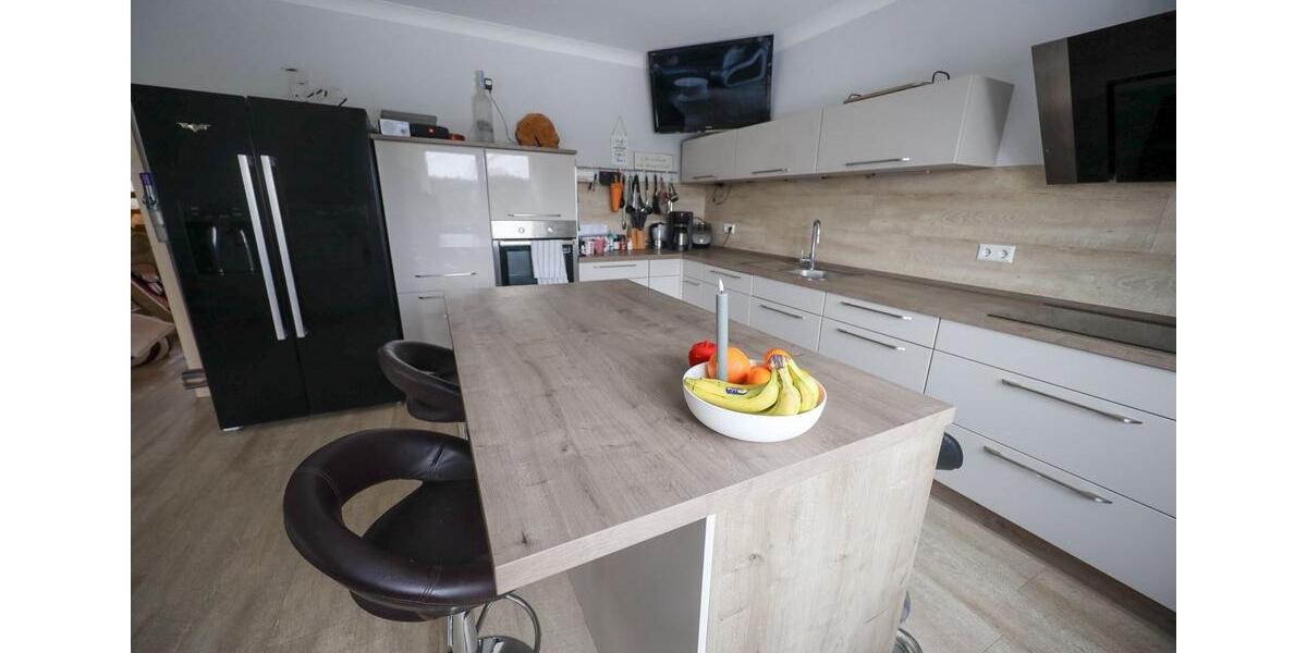 Einfamilienhaus Groß Grönau - 4 Zimmer, 125 m&sup2;, 2.200&euro; | Angebot:25419107