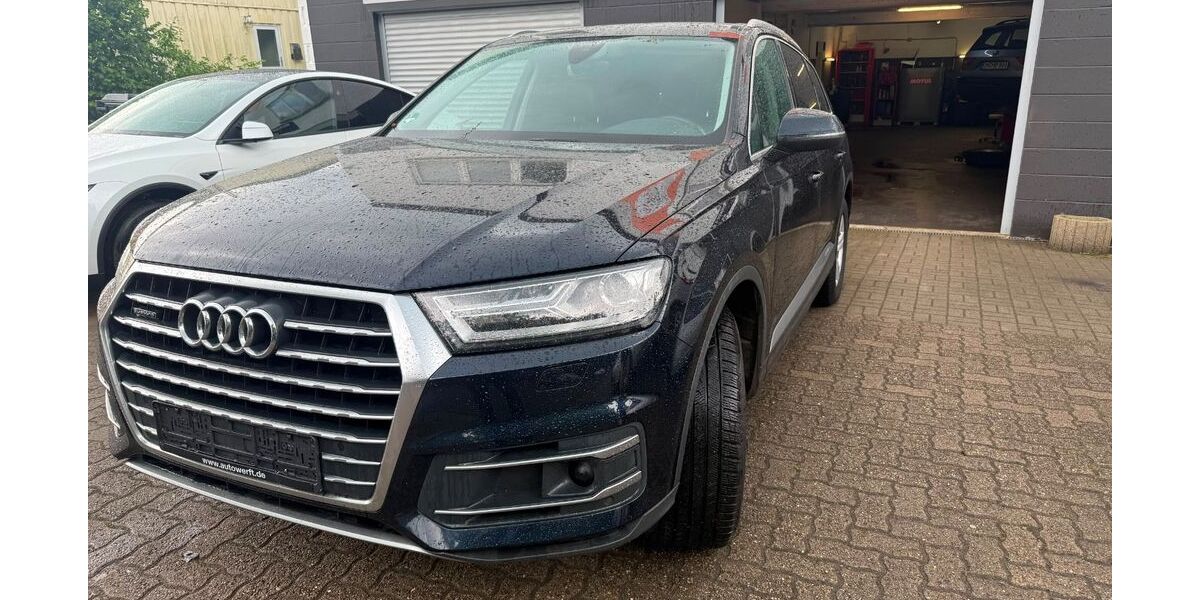 Audi Q7 249.839 km 20.499 &euro; Timmendorfer Strand 23669
