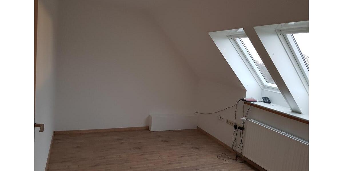 Dachgeschoßwohnung Bad Segeberg - 3 Zimmer, 55 m&sup2;, 495&euro; | Angebot:26251112