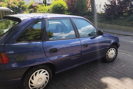 Opel Astra 98.000 km 2.750 € Curau 23617