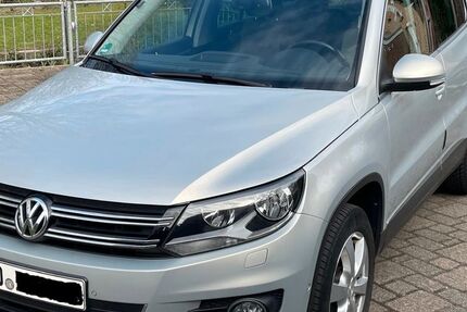 VW Tiguan 142.500 km 10.700 &euro; Bad Oldesloe 23843