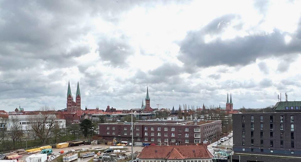 Etagenwohnung Lübeck Sankt Lorenz Nord - 3 Zimmer, 110 m&sup2;, 1.653&euro; | Angebot:26072889