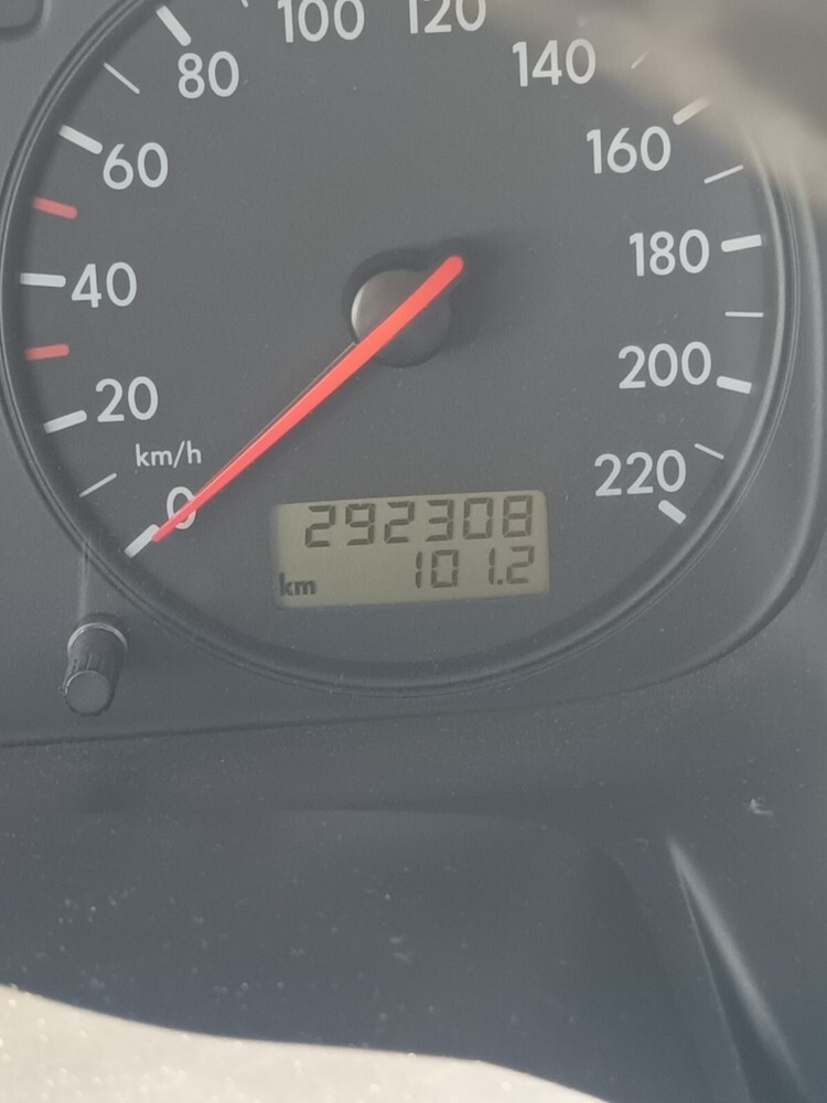 VW Bus 292.310 km 14.999 € Stockelsdorf 23617