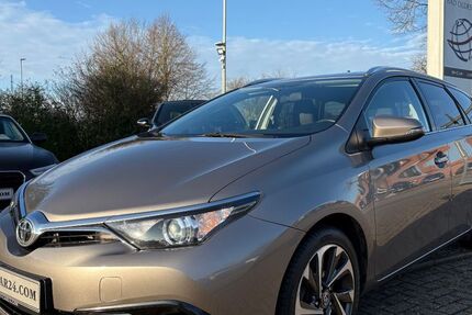 Toyota Auris Touring Sports 133.000 km 13.888 &euro; Bad Oldesloe 23843