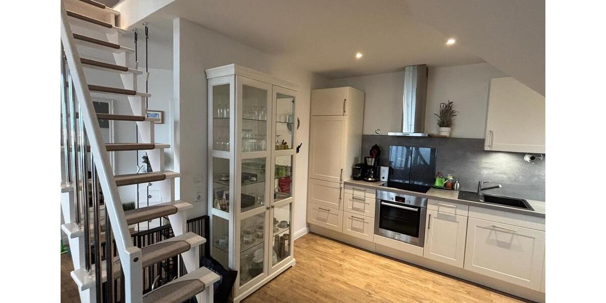 Dachgeschoßwohnung Lübeck Kücknitz - 3 Zimmer, 71 m&sup2;, 1.770&euro; | Angebot:25498579